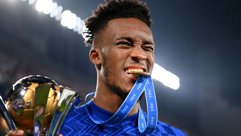 Callum Hudson-Odoi with the Club World Cup trophy in 2022 after Chelsea's victory over Palmeiras