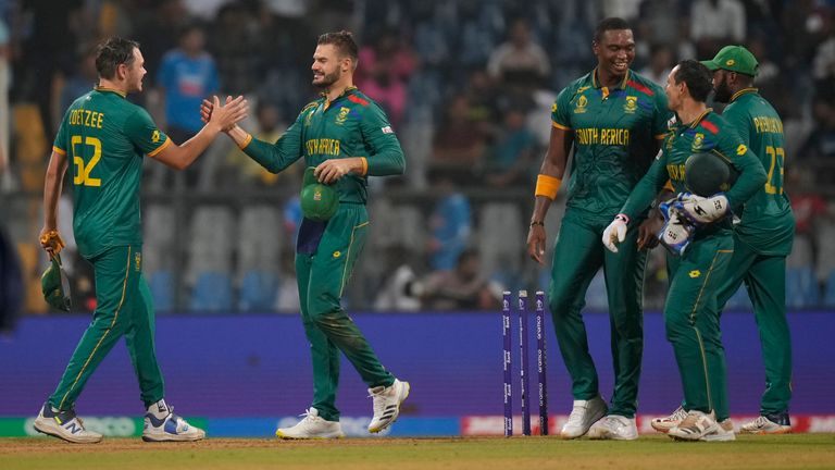 South Africa&#39;s celebrate their win against England in Mumbai
