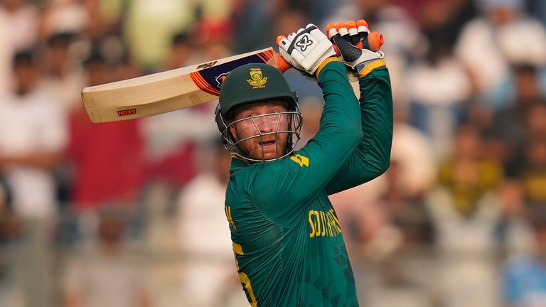 South Africa's Heinrich Klaasen continued to impress with the bat as he reached a 34-ball half-century