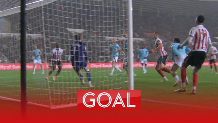 Sunderland double their lead over Watford as Abdoullah Ba&#39;s header at the back-post makes it 2-0.