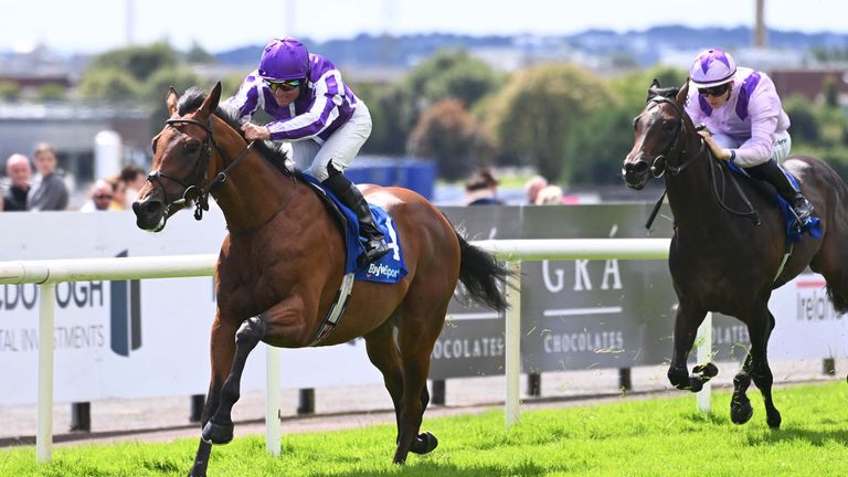 Navy Seal and Seamus Heffernan win the Boylesports Casino Maiden