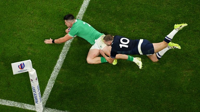 Sheehan scored Ireland's fifth try early in the second half 