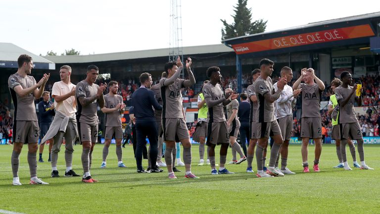 Luton Town 0-1 Tottenham: Micky van de Ven scores as 10-man Spurs