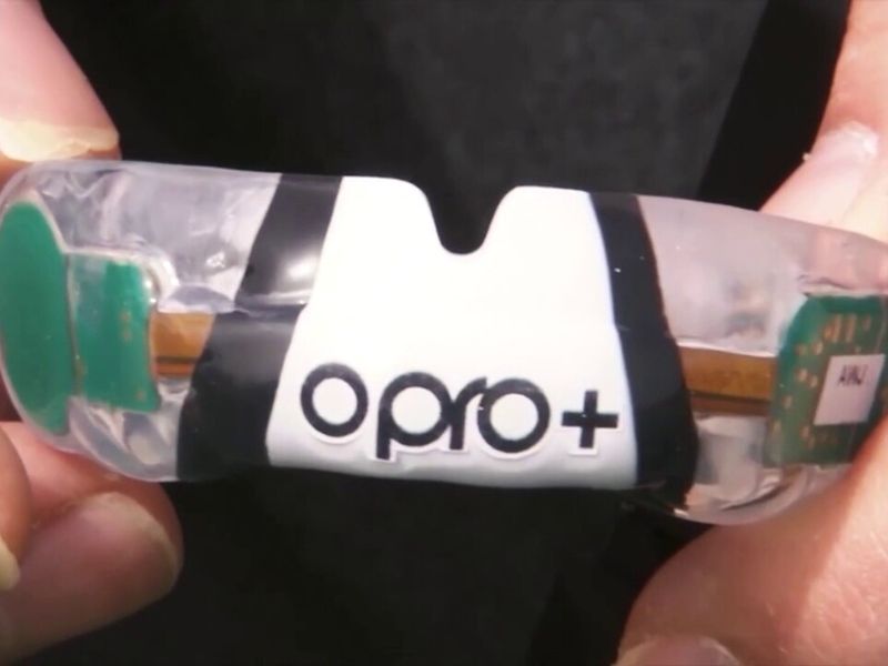 This Smart Mouthguard Can Monitor Concussions