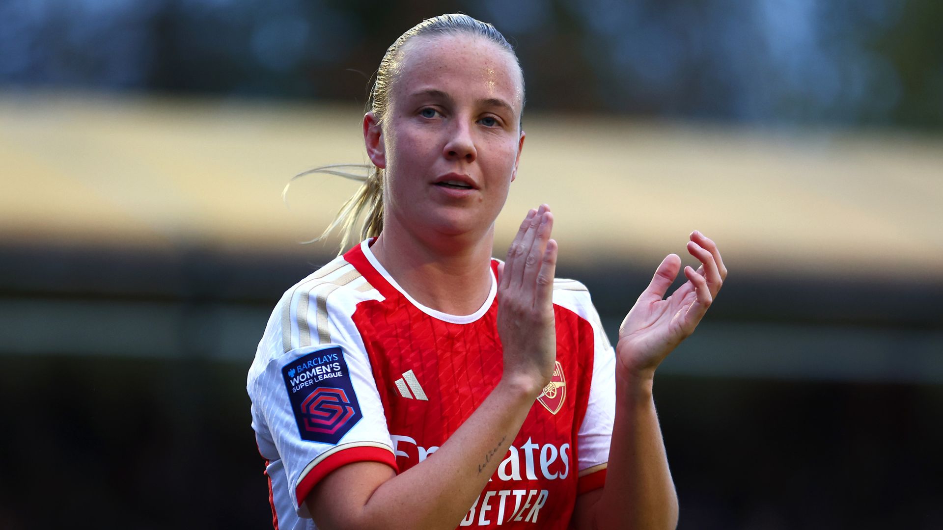 WSL round-up: Mead starts in Arsenal win; Bristol City hold Everton