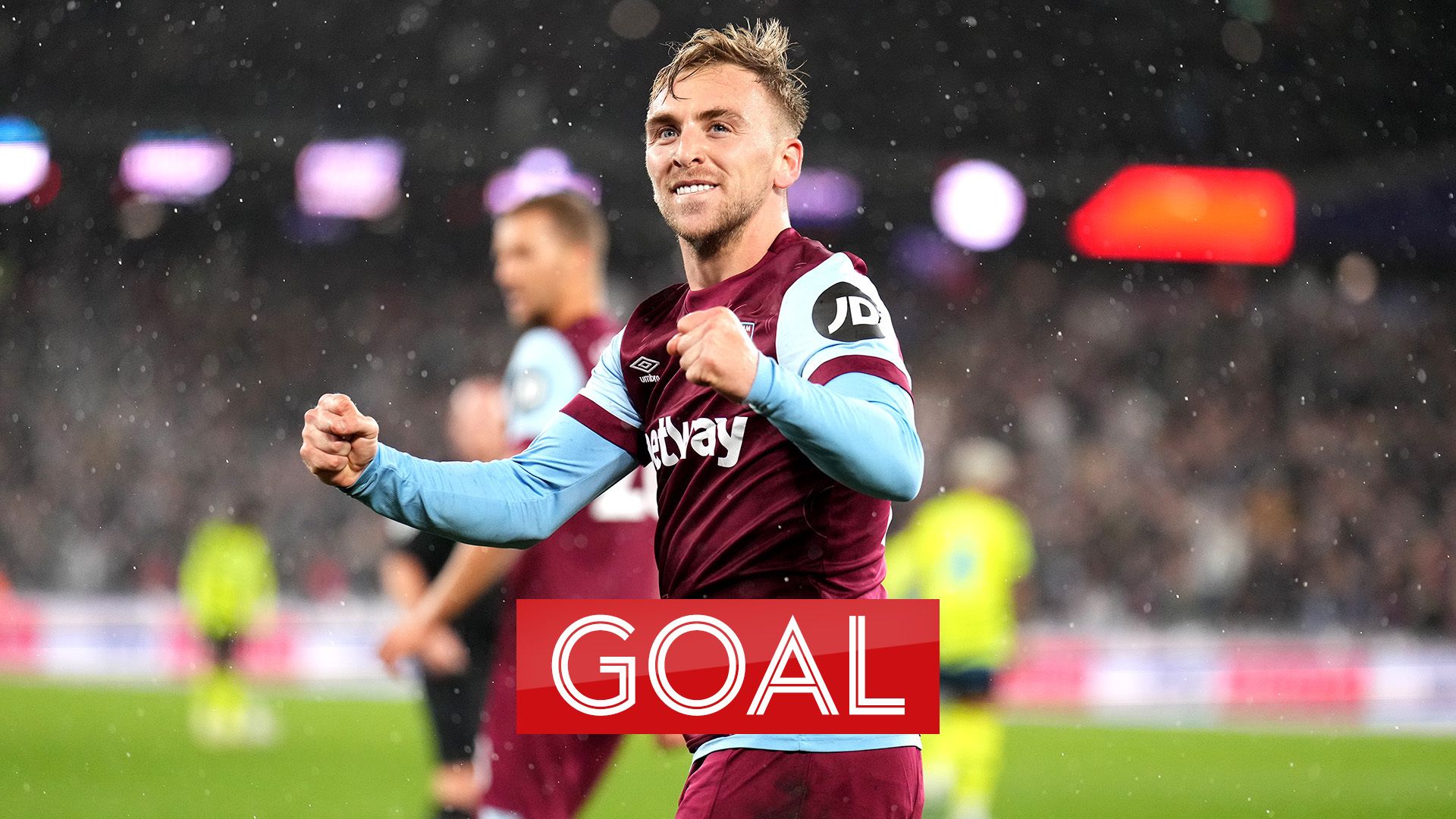 'Outstanding strike!' | Bowen fires in West Ham's third