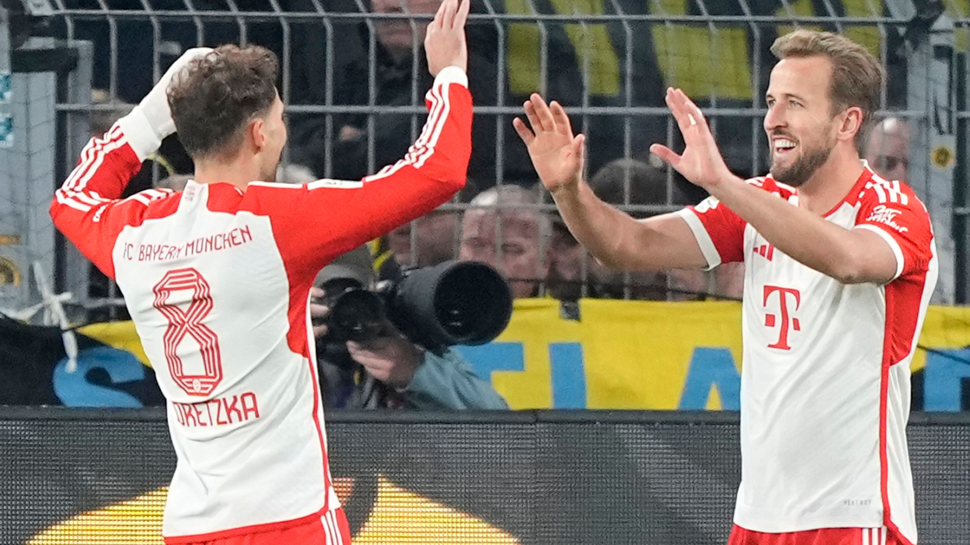 Kane scores hat-trick as Bayern dominate Dortmund in Klassiker