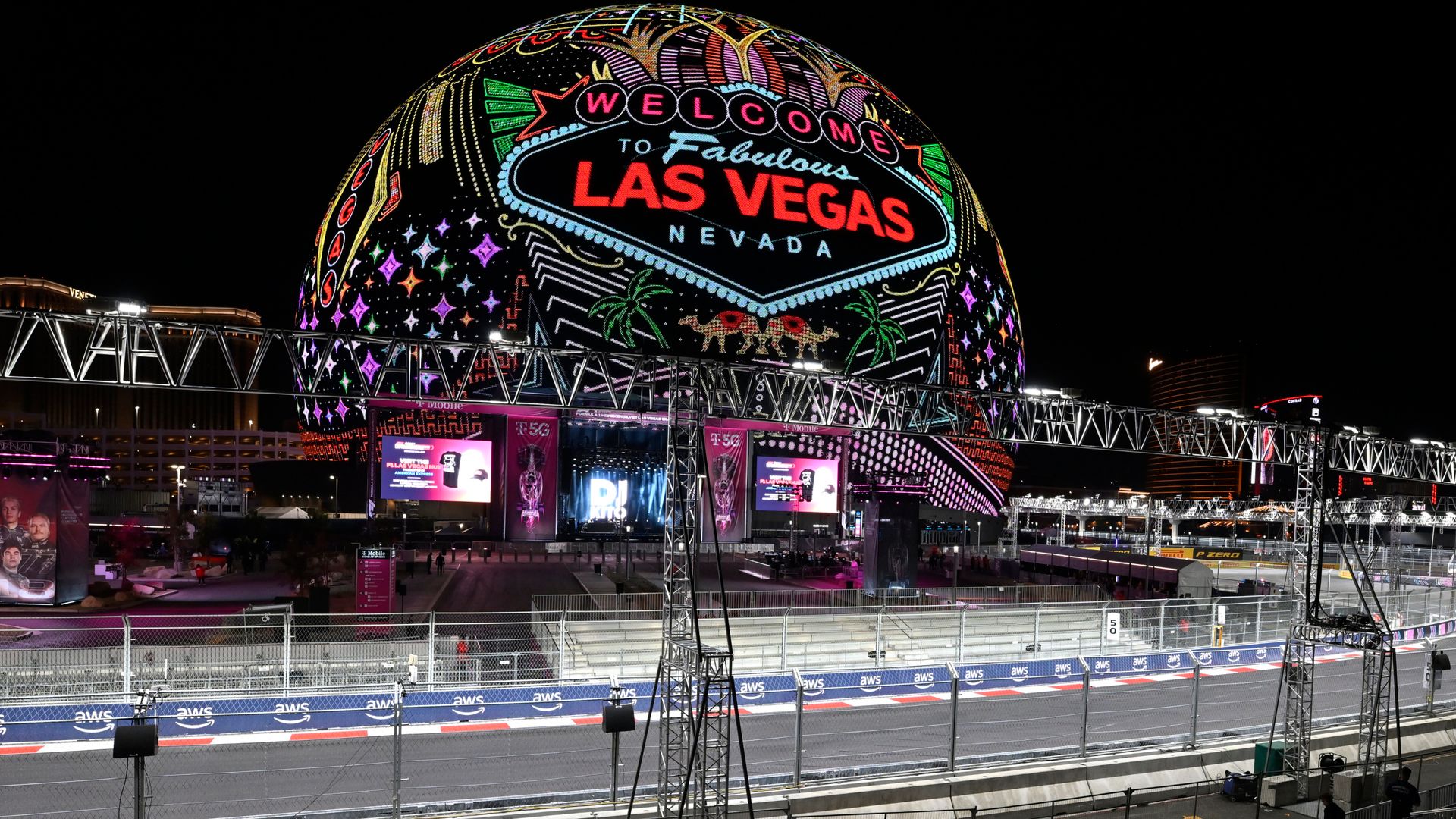 F1 cars set to hit spectacular Las Vegas track for first time LIVE! WireFan Your Source for