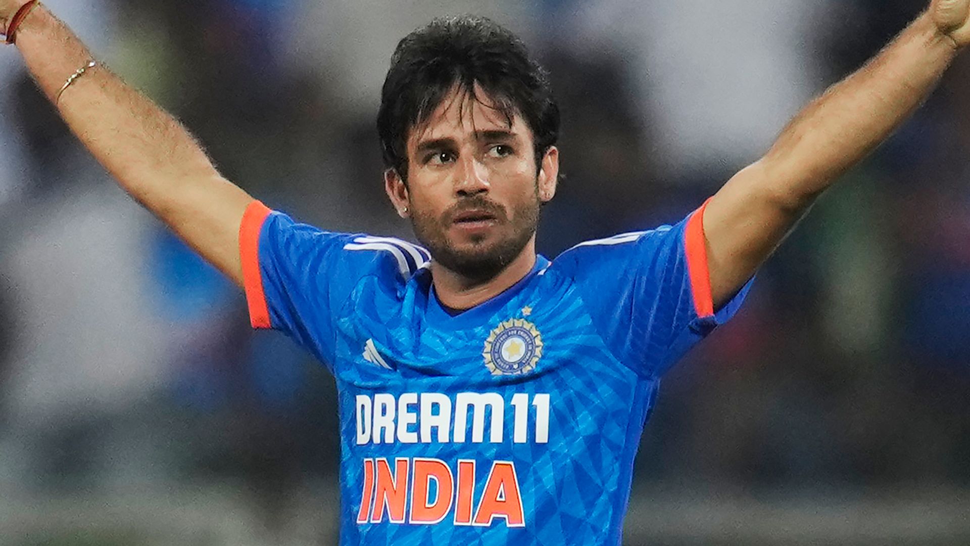 India seize commanding T20 series lead with 44-run win over Australia