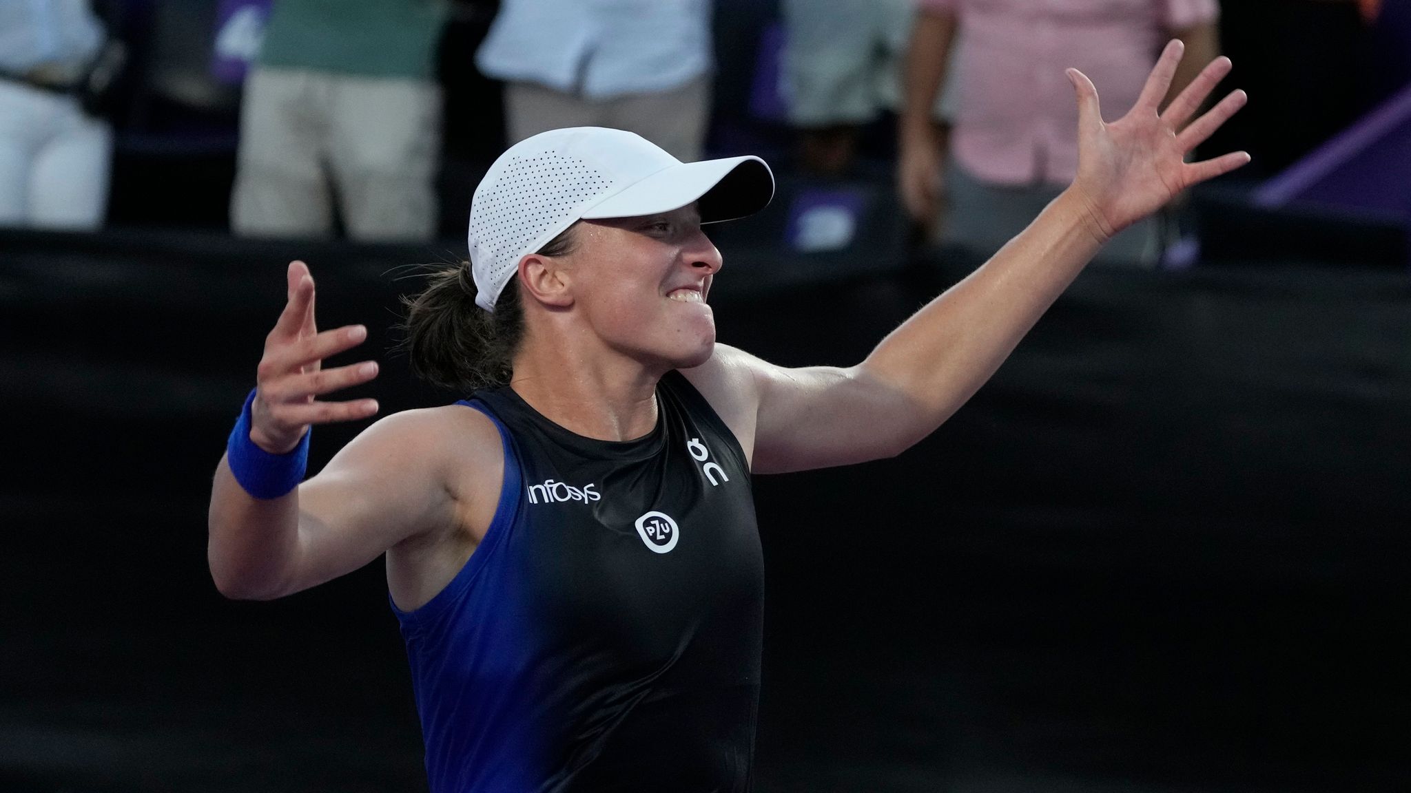 WTA Finals Iga Swiatek storms to glory with straightsets win over