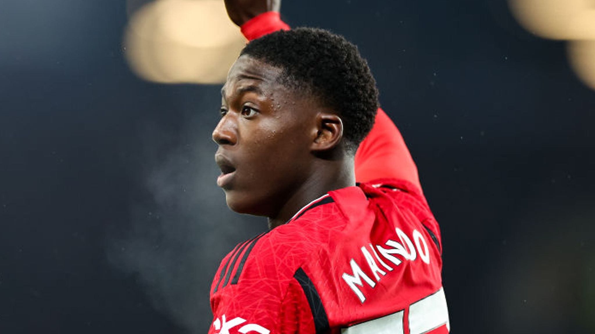 Kobbie Mainoo: Man Utd youngster's full Premier League debut against  Everton praised by Gary Neville and Roy Keane | Football News | Sky Sports