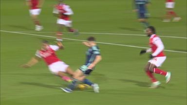 'In the Premier League he would be pulled up' | Should Peltier have seen red?
