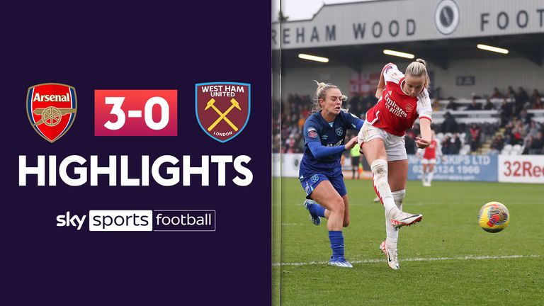 Beth Mead of Arsenal scores their third goal during the Barclays Women&#39;s Super League match between Arsenal FC and West Ham United at Meadow Park
