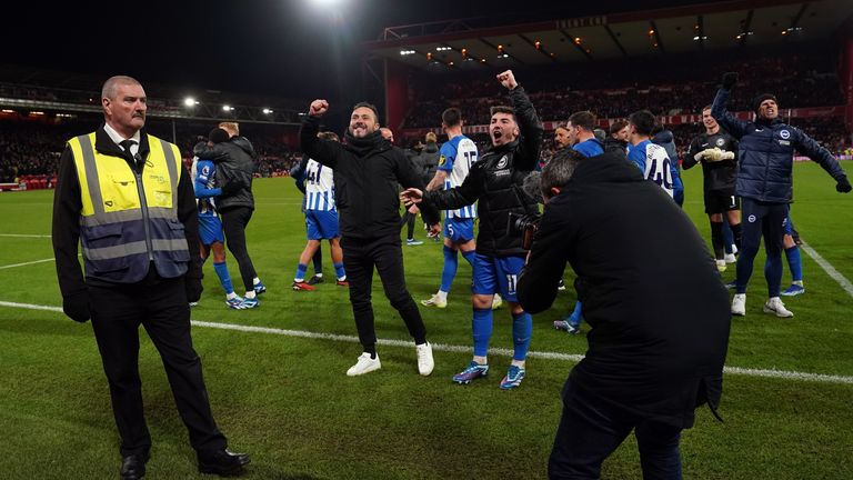 De Zerbi with the Brighton team at full-time