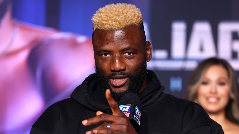 Efe Ajagba vs Joe Goodall (Photo: Mikey Williams/Top Rank)