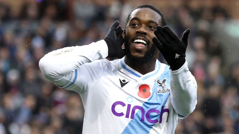 Crystal Palace's Jeffrey Schlupp celebrates his goal
