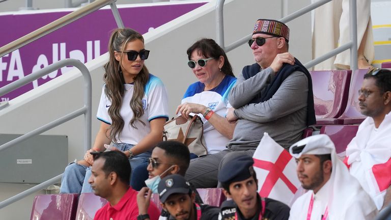 Ramsdale's father Nick (right) while supporting his son at the Qatar World Cup