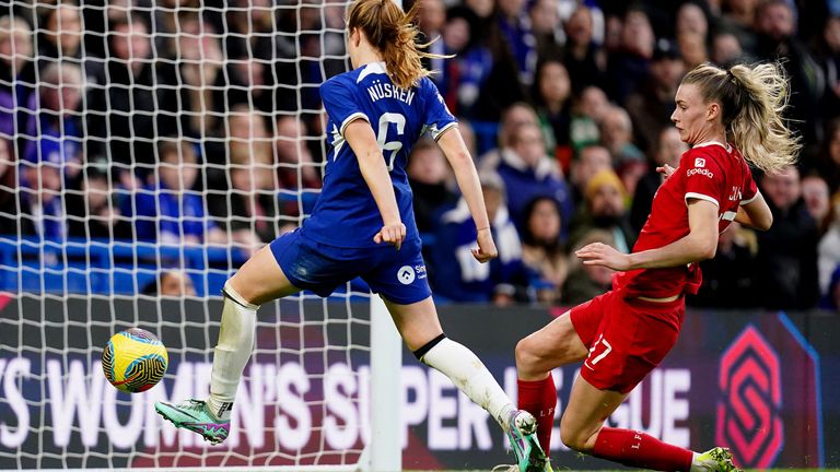 Chelsea's Sjoeke Nusken scores their fifth goal