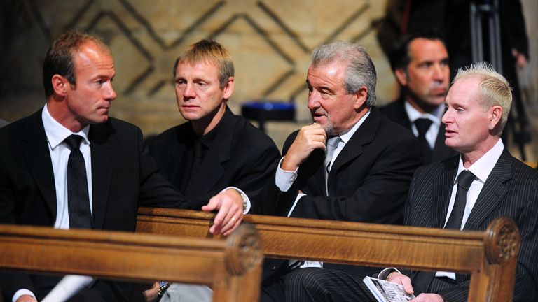 DURHAM, ENGLAND - SEPTEMBER 21:  (L-R) Alan Shearer, Stuart Pearce, Terry Venables and Paul Gascoigne chat before the Sir Bobby Robson Memorial Service at Durham Cathedral on September 21, 2009 in Durham, England. Thousands of football fans are expected to pay tribute to the former England footballer and manager Sir Bobby Robson, who died aged 76 following a long battle with cancer, both at a memorial service attended by famous names of European football at Durham Cathederal and on giant screens at Newcastle&#39;s St James&#39; Park and Ipswich.  (Photo by Owen Humphreys - Pool/Getty Images)
