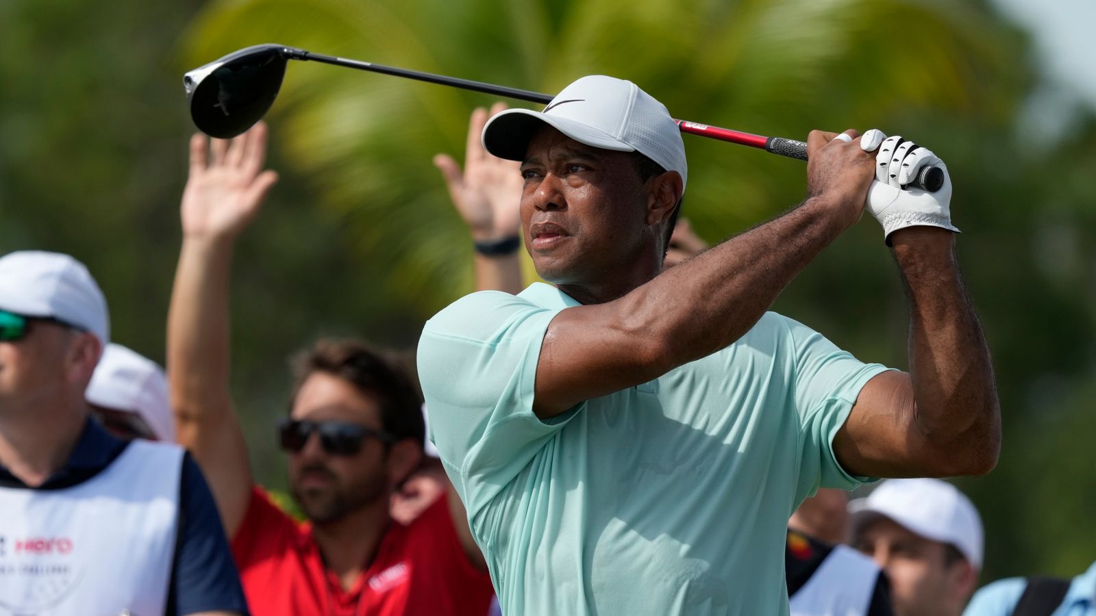 Tiger Woods unable to make progress at Hero World Challenge after rollercoaster third round | Golf News