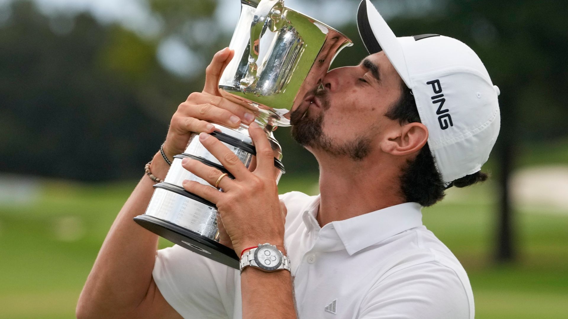 LIV's Niemann wins play-off with eagle to claim Australian Open title