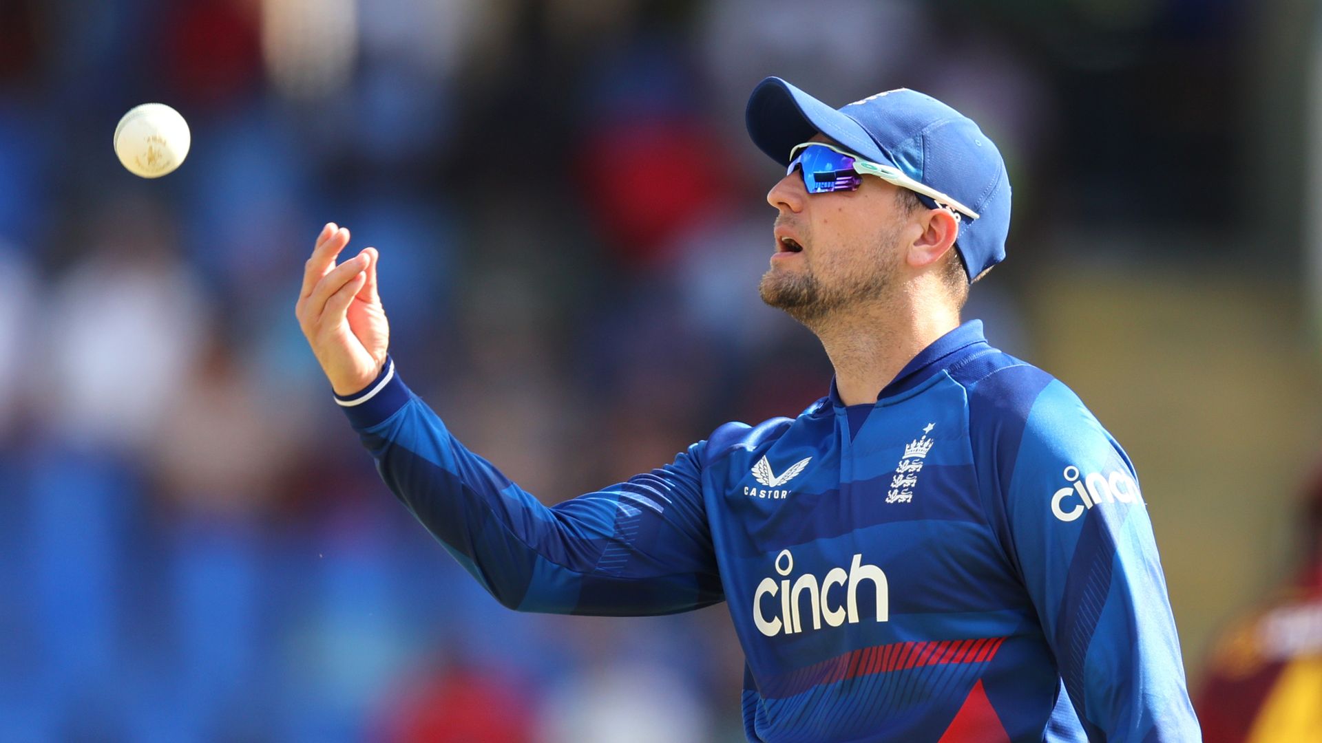 Livingstone gets key Hope wicket, West Indies seven down vs England LIVE!