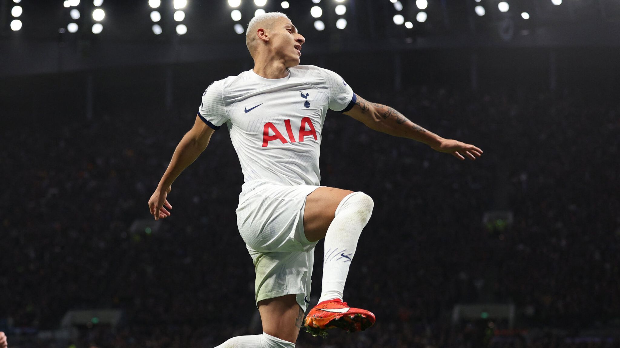 The Roll on EPL GW 16: Tottenham Thrash Newcastle as Bournemouth Beat Manchester United