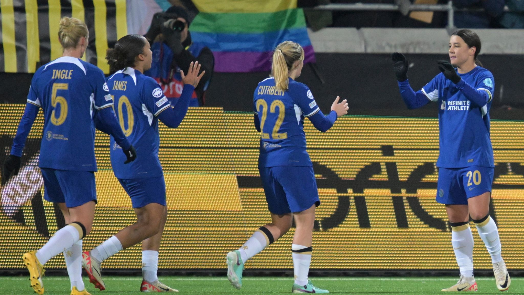 BK Häcken Women 1 - 3 Chelsea Women - Match Report & Highlights