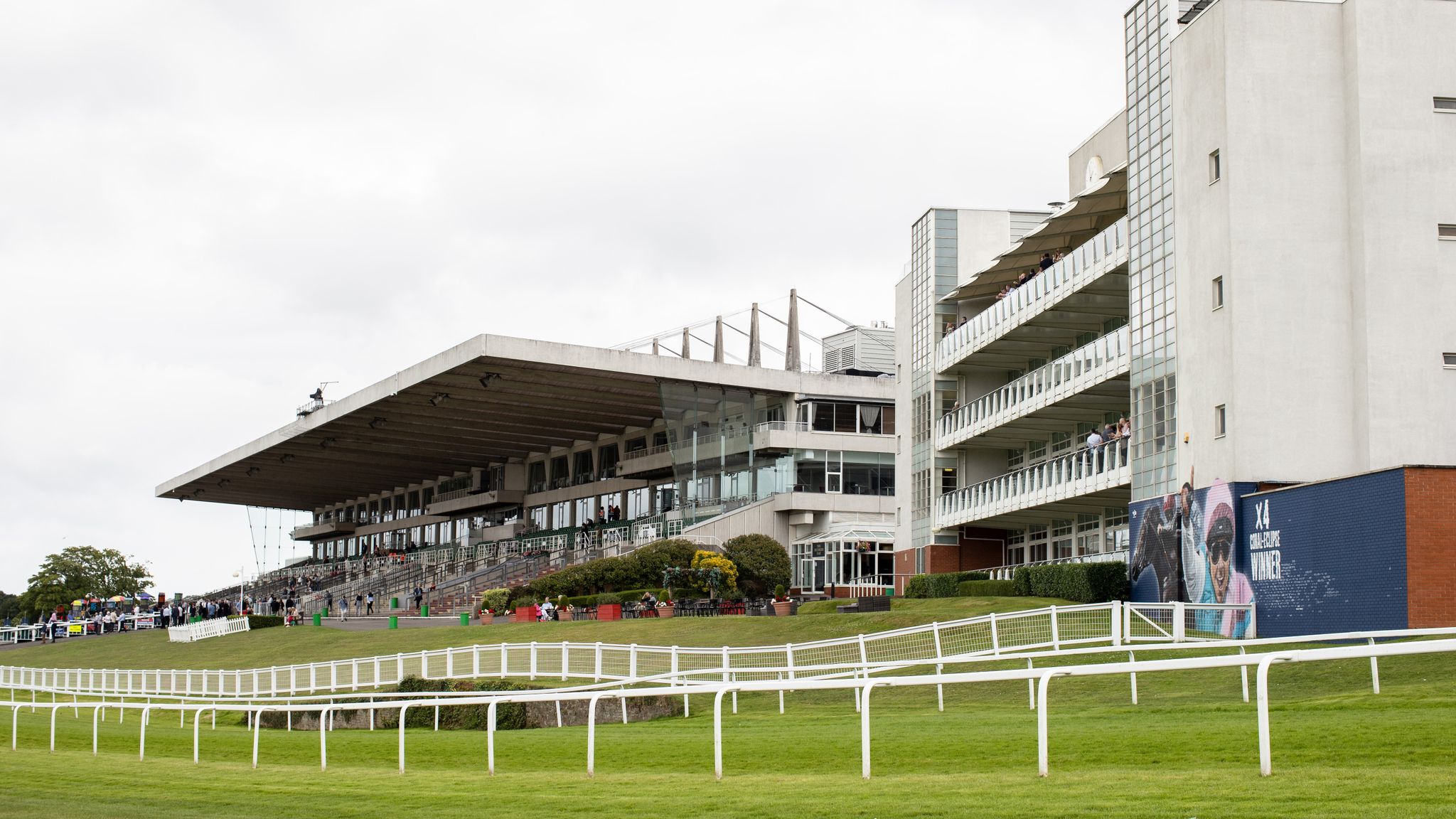 Sandown set for Friday inspection with Met Office yellow weather warning due to rain Racing
