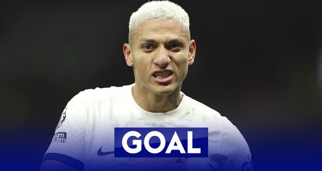 Tottenham powers to a 4-1 win over tired Newcastle. Richarlison