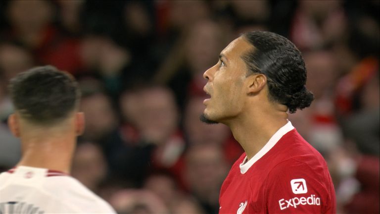 Andre Onana denies Virgil van Dijk to keep scores level | Video | Watch TV  Show | Sky Sports