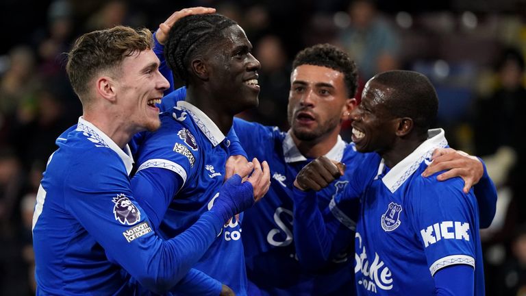 Everton&#39;s Amadou Onana (second left) celebrates scoring the opening goal with his team-mates