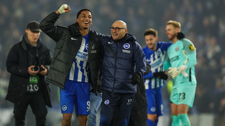 Brighton vence Marseille e salta para o primeiro lugar; Ajax continua na  Europa 