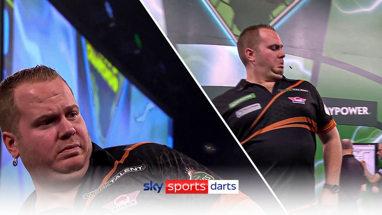 Dirk van Duijvenbode made some impressive moves to avoid the infamous Ally Pally wasp