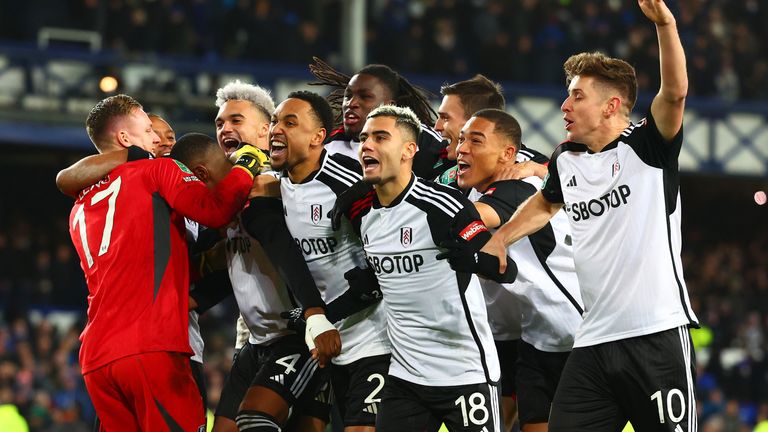 Fulham celebrate after their penalty shoot-out win over Everton to reach the Carabao Cup semi-finals