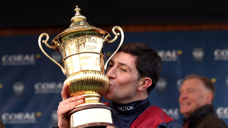 Gavin Sheehan kisses the Coral Gold Cup trophy