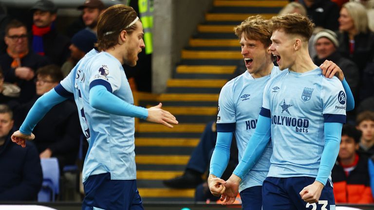 Keane Lewis-Potter of Brentford celebrates with teammates after scoring their team's first goal 