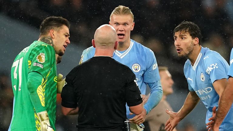 Manchester City were aggrieved with referee Simon Hooper at full-time