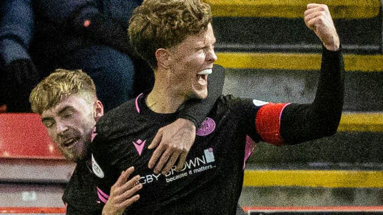 ABERDEEN, SCOTLAND - DECEMBER 30: St Mirren&#39;s Mark O&#39;Hara (R) celebrates scoring to make it 1-0 during a cinch Premiership match between Aberdeen and St Mirren at Pittodrie Stadium, on December 30, 2023, in Aberdeen, Scotland. (Photo by Mark Scates / SNS Group)