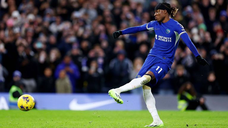 Noni Madueke converts a penalty to restore Chelsea's lead against Crystal Palace