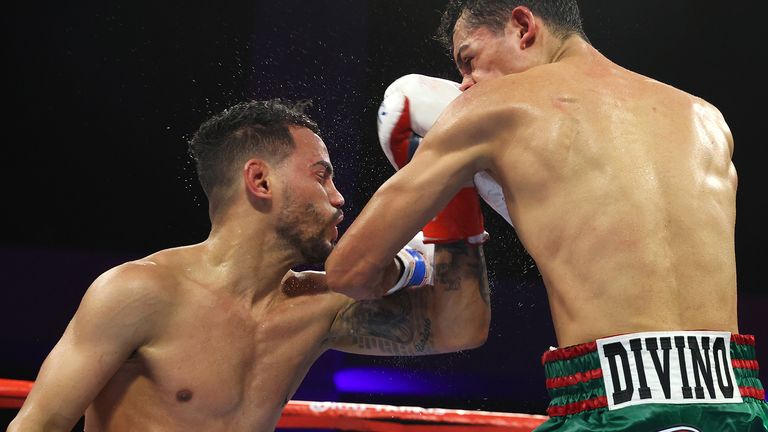  Robeisy Ramirez and Rafael Espinoza delivered a contender for Fight of the Year (Credit: Mikey Williams/Top Rank)