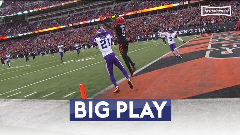 A look at the Cincinnati Bengals&#39; Tee Higgins&#39; epic touchdown in the last minute of the game to help them force the game to overtime against the Minnesota Vikings.