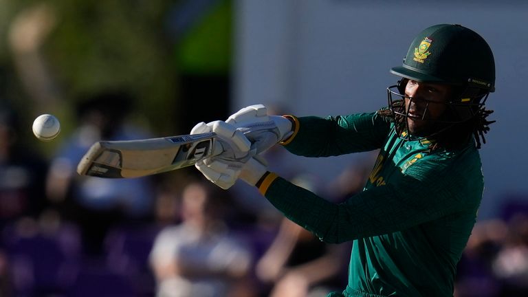 South Africa&#39;s Tony de Zorzi plays a stroke shot during the final One Day International cricket match between South Africa and India, at Boland Park in Paarl, South Africa, Thursday, Dec. 21, 2023. (AP Photo/Themba Hadebe)