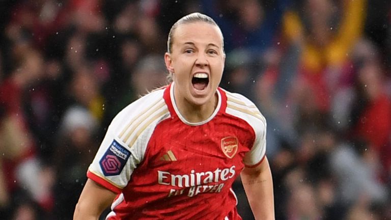 Beth Mead celebrates after opening the scoring for Arsenal against Chelsea
