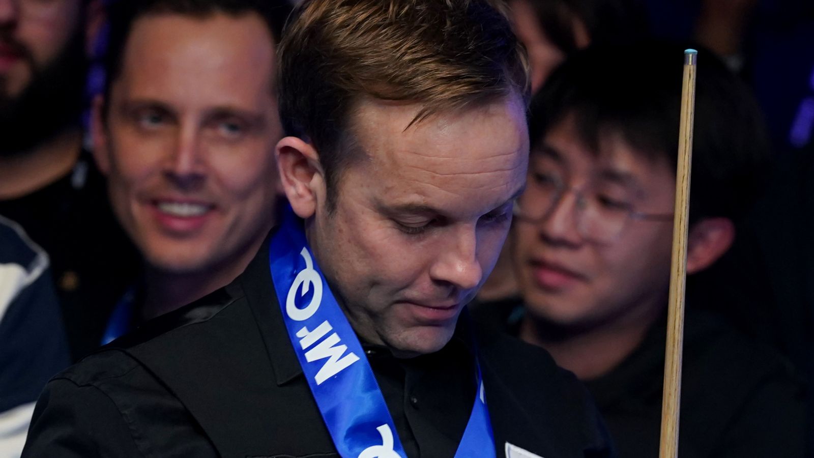 Ali Carter criticises 'morons' in crowd during Masters defeat to Ronnie