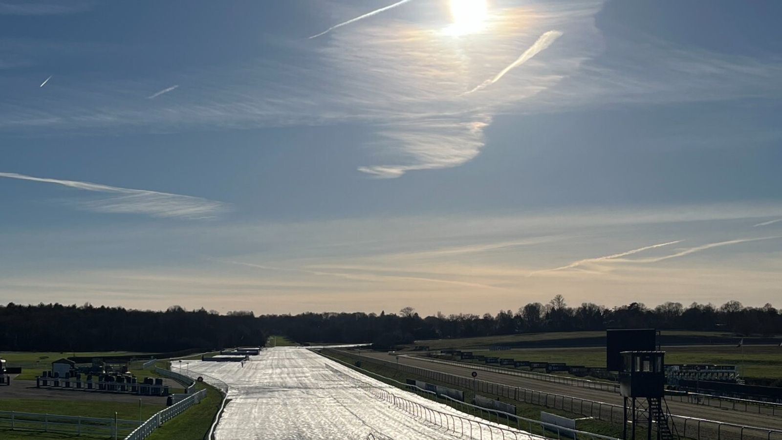 Lingfield 'unraceable' ahead of Winter Million card; Saturday afternoon