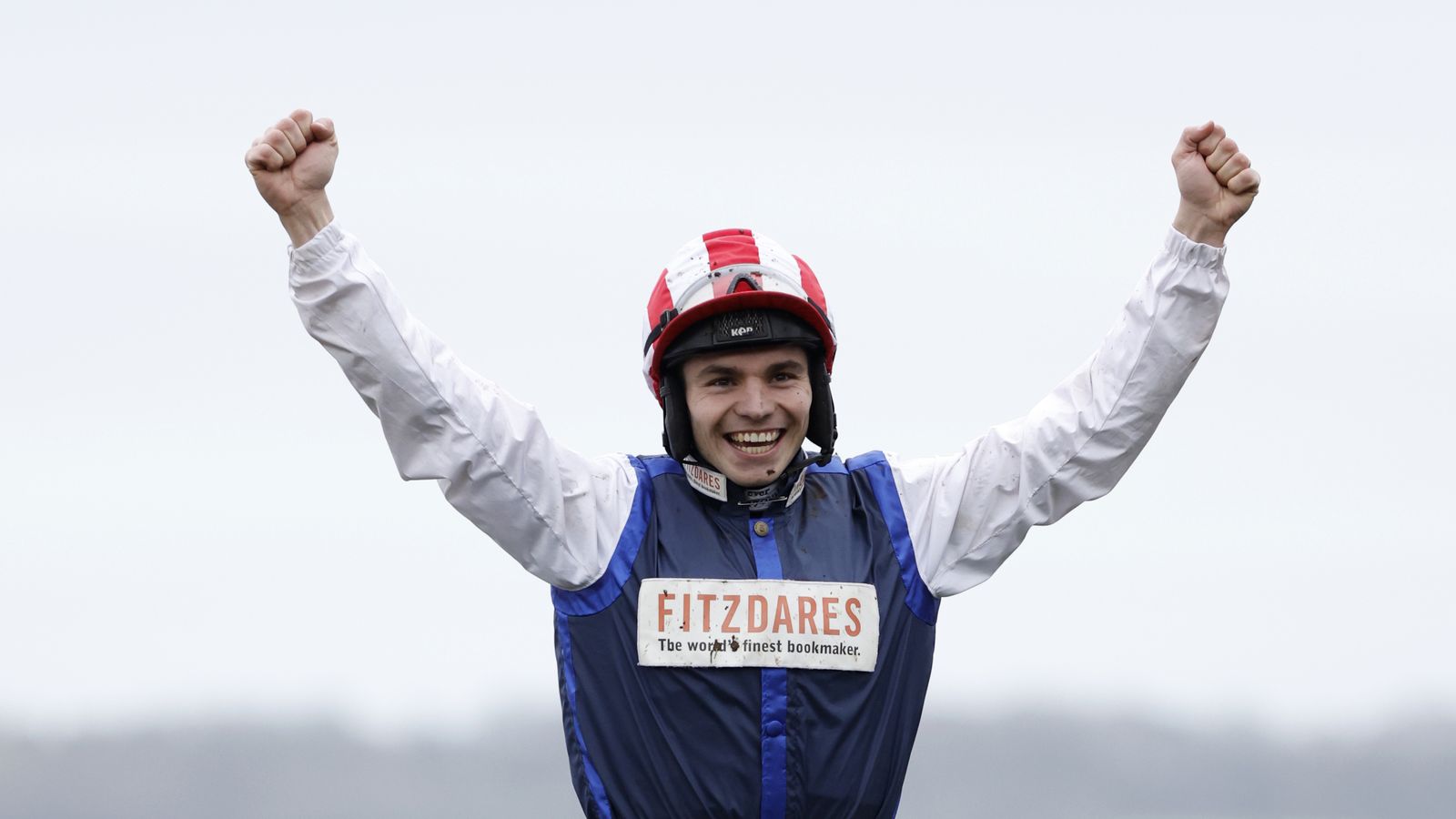 New Year’s Day Handicap Chase: Harry Redknapp celebrates as Ben Jones lands first Cheltenham winner on Shakem Up’Arry | Racing News New Year’s Day Handicap Chase: Harry Redknapp celebrates as Ben Jones lands first Cheltenham winner on Shakem Up’Arry | Racing News
