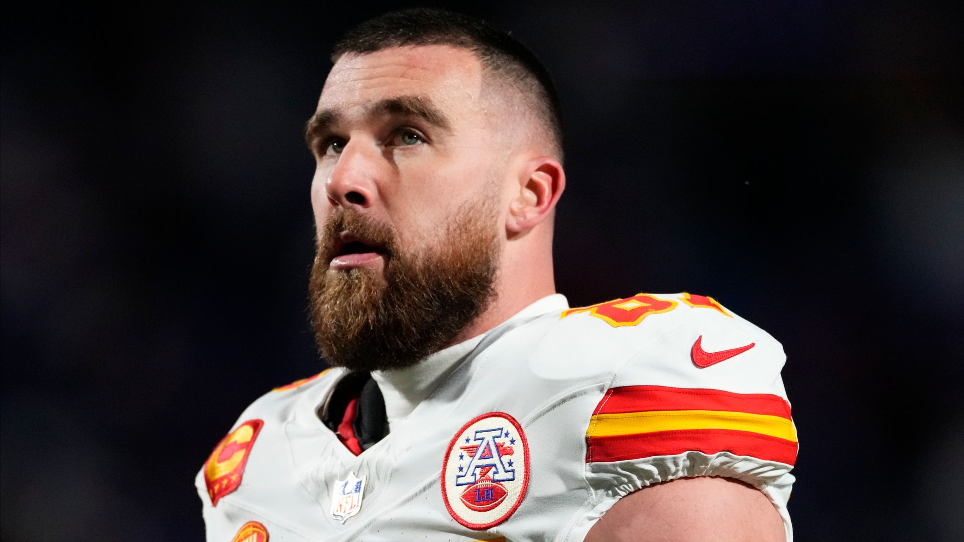 Chiefs tight end Kelce agrees two-year contract extension