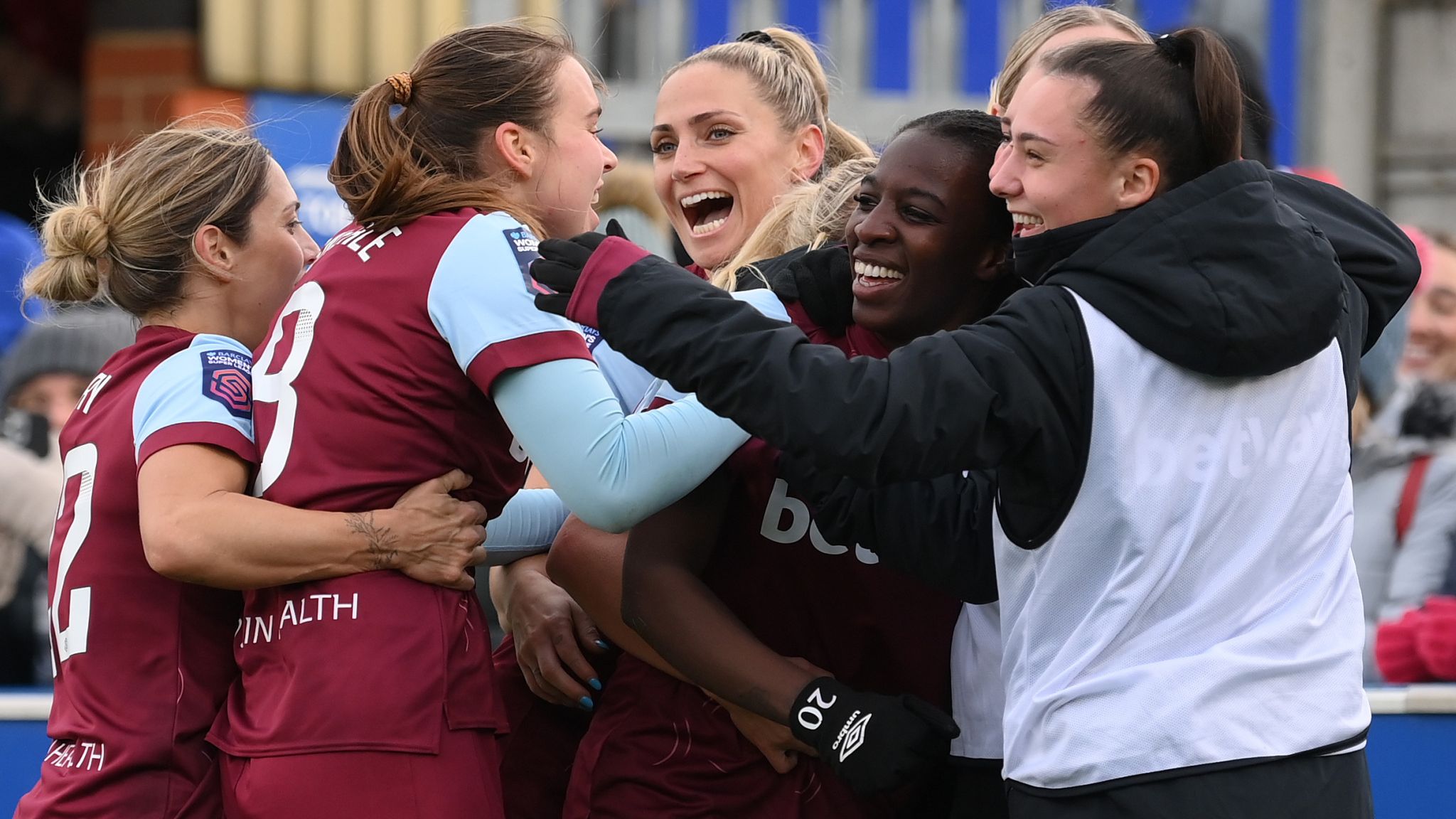 West ham deals women's team