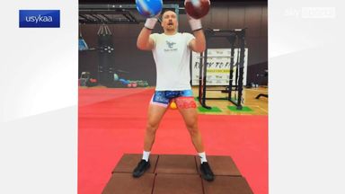 Don't try this at home!? Usyk shows off bizarre training method